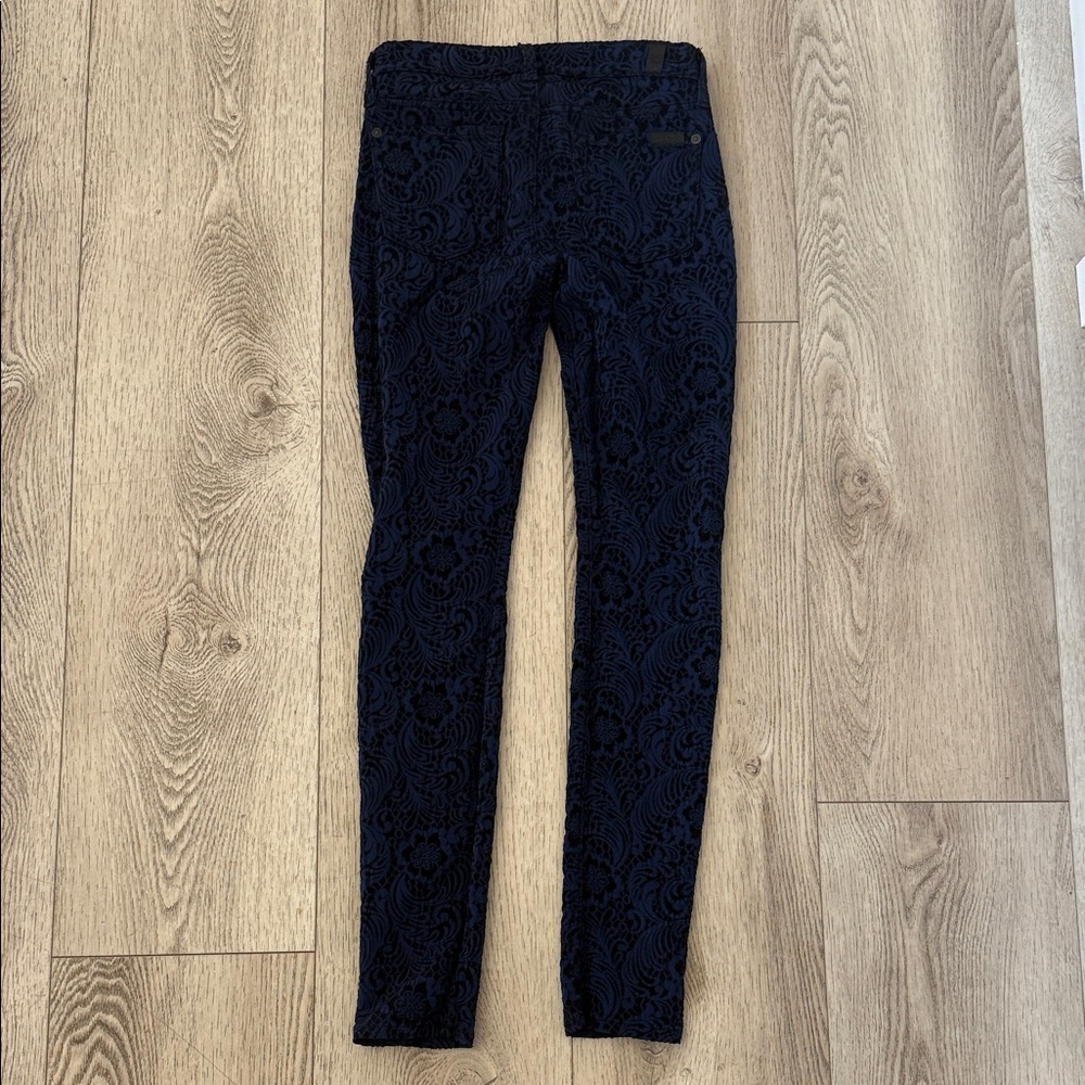Textured Navy Floral Jacquard Skinny Pants - Picture 5 of 5